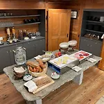 Boutique La Gorge מלון 3*