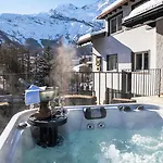 Boutique La Gorge Hotel