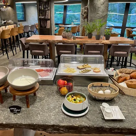 Отель Boutique La Gorge 3*